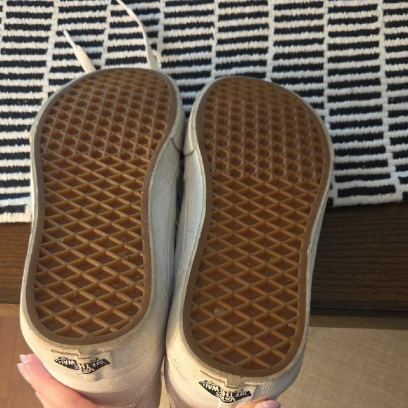 High Top White Vans, Womens 9, Mens 7.5 tennis shoes sneakers - Picture 4 of 5